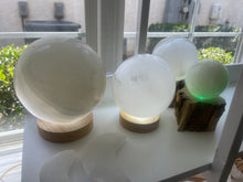 Load image into Gallery viewer, Selenite Sphere