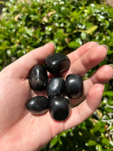 Load image into Gallery viewer, Shungite Tumbled