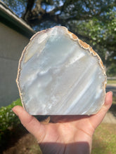 Load image into Gallery viewer, Agate Geode Display
