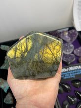 Load image into Gallery viewer, Labradorite Freefrom