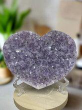 Load image into Gallery viewer, Amethyst Heart