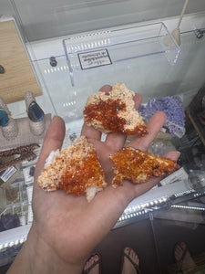 Vanadinite on Barite