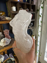 Load image into Gallery viewer, Large Quartz Goddess Bust Torso