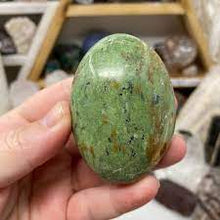 Load image into Gallery viewer, Chrysoprase Palm Stone