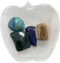 Load image into Gallery viewer, Selenite Apple Bowl