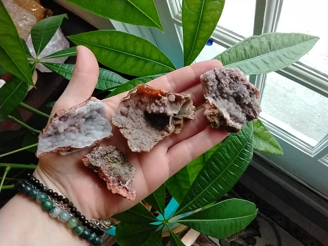 Chalcedony Mini Vugs
